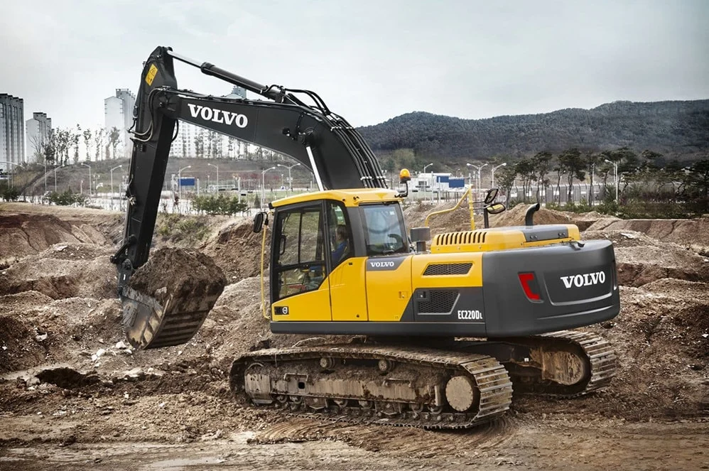 Volvo 220 Excavator